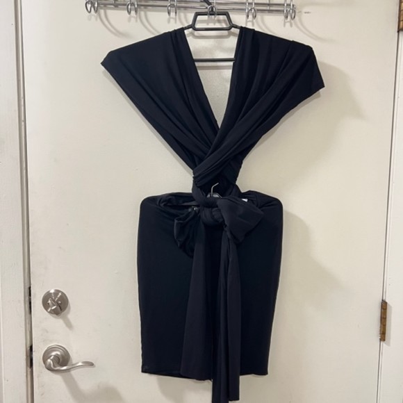 Lulus Black Wrap Mini Cocktail Dress V-Neck Made In Usa Size Medium - Picture 4 of 9